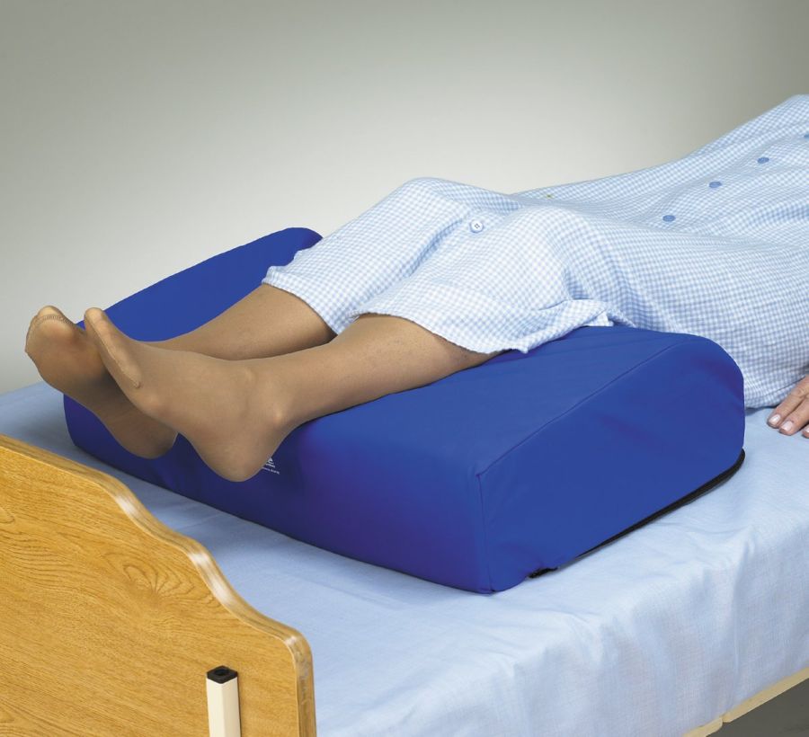 Lifts heels off the bed for total pressure relief Off-loads both heels Prevents formation of pressure sores