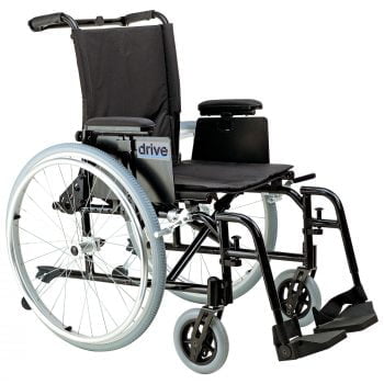Cougar UltraLight Wheelchair, 18", Swing-away Legs