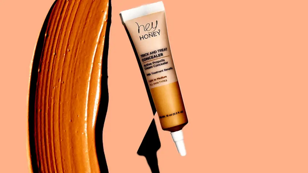 TRICK & TREAT CONCEALER - Active Propolis Cream Concealer